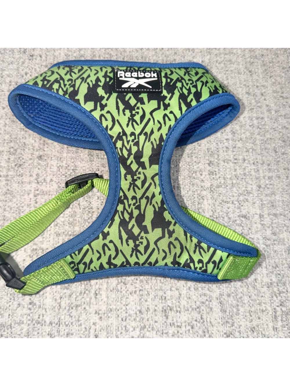 Reebok Medium Dog Harness Green Blue Black Graffiti Print Adjustable Mesh Vest